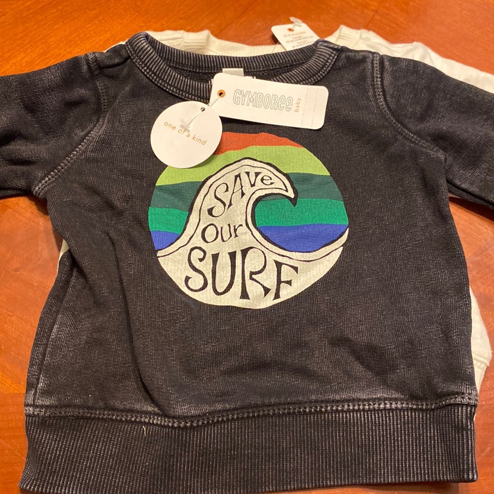 Two sweaters bundle nwt both 0-3 months